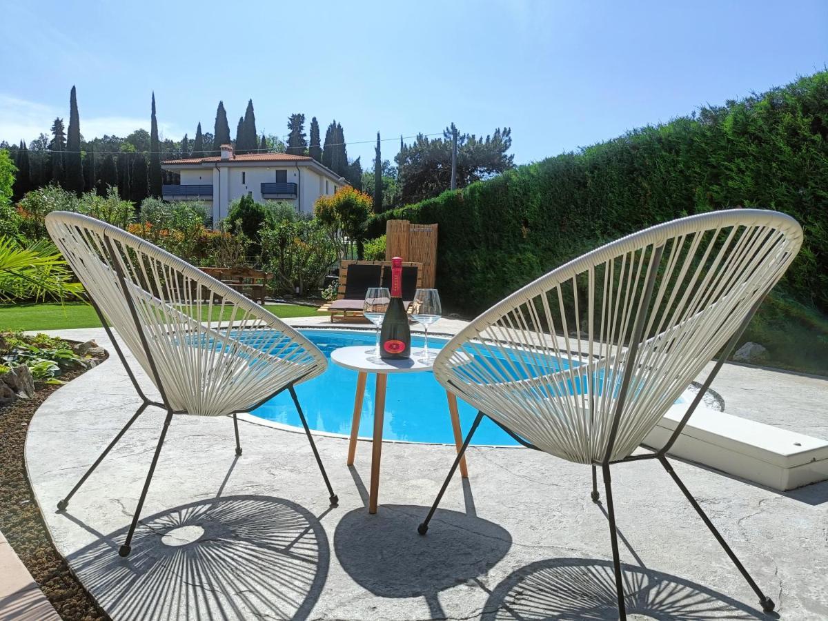 Picnic Room And Pool Castelnuovo del Garda Exteriör bild
